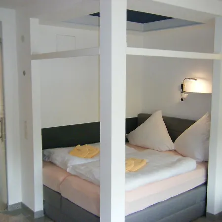 Wiethegers Gaestehaus Centrum Ii 维林根